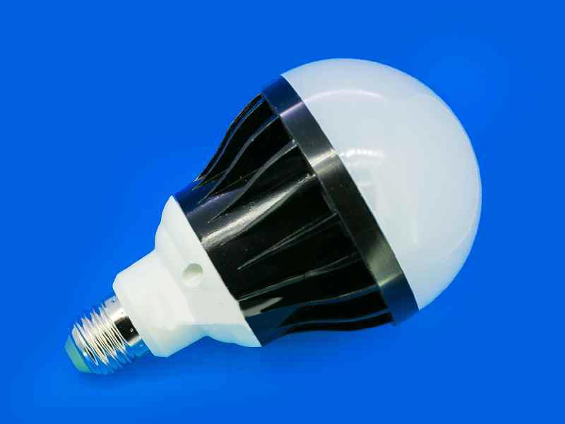 Лампочка светодиодная S24 - 24w л. кл. А Е 27  композитный.корпус  цв. бел. 6500 К